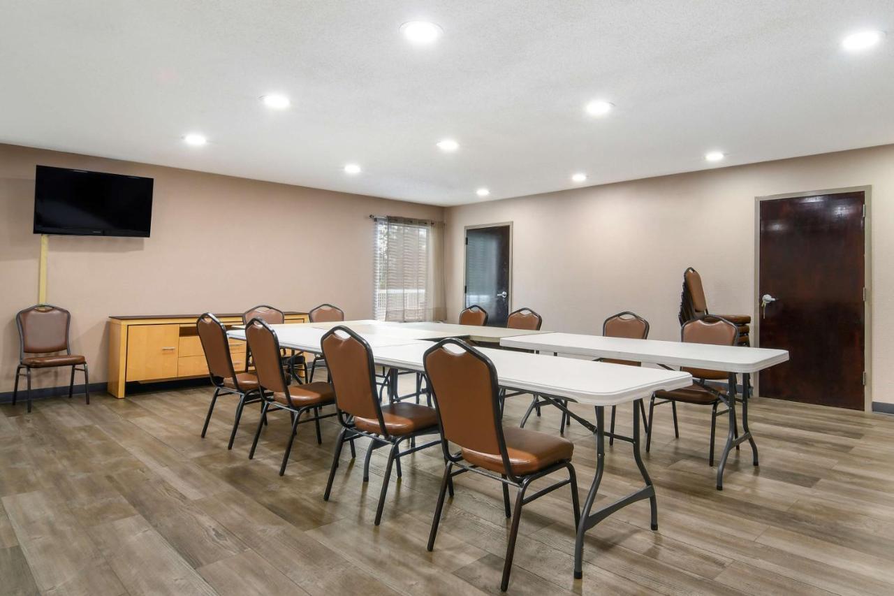 Surestay Plus Hotel Tarboro Exterior foto