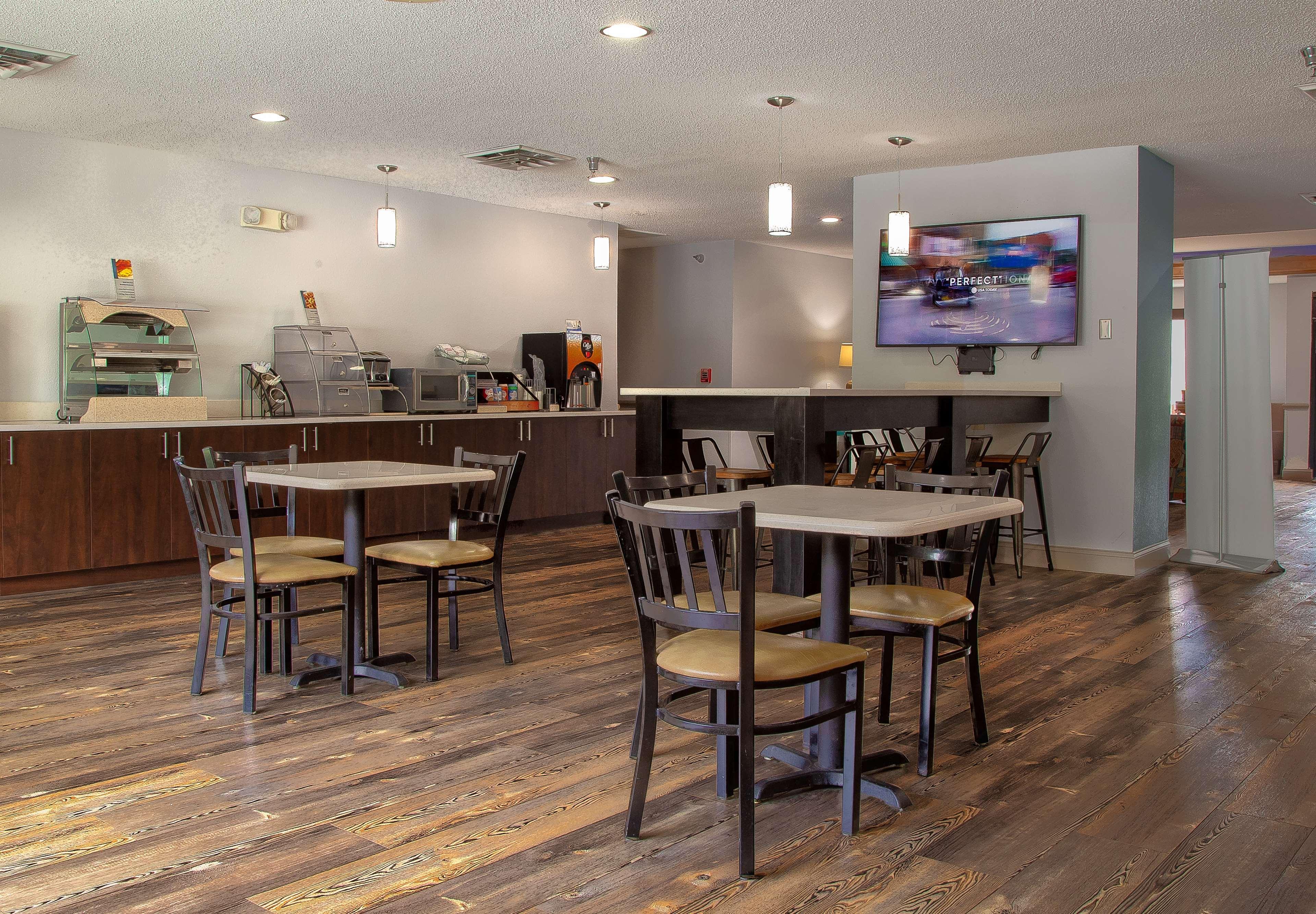 Surestay Plus Hotel Tarboro Exterior foto